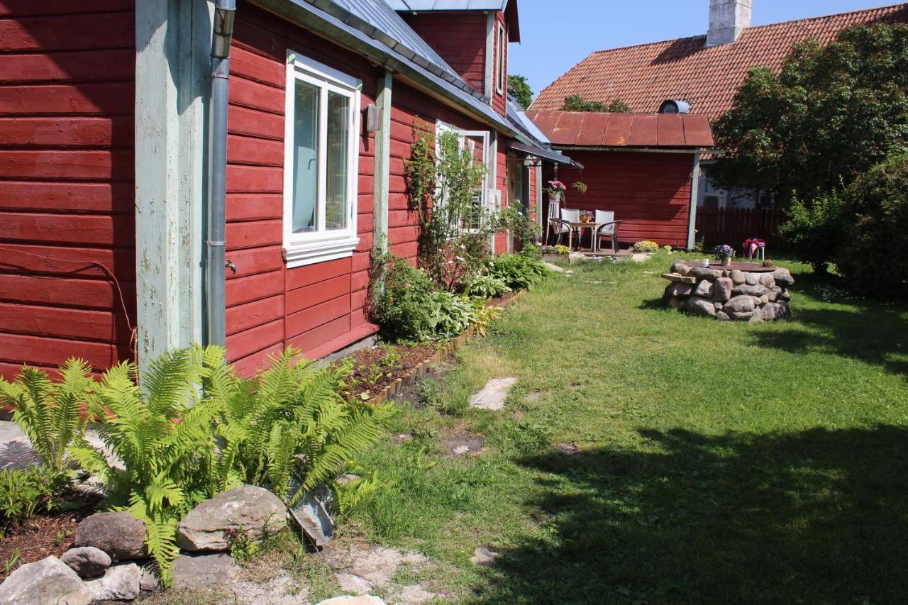 Suur-Lossi Apartments Haapsalu Eksteriør bilde
